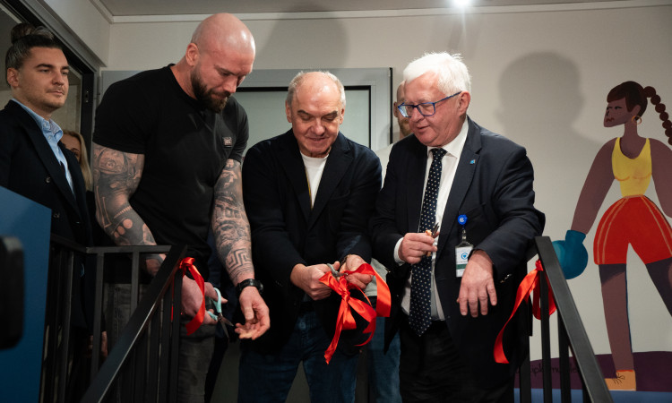 Nowa sala „Klub Sportów Walki” w Centrum Zdrowia Dziecka - energia, ruch i nadzieja dla młodzieży 