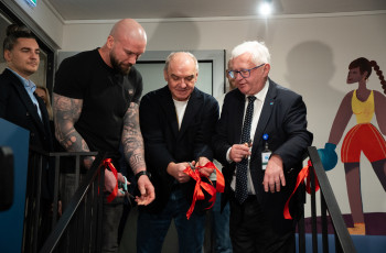 Nowa sala „Klub Sportów Walki” w Centrum Zdrowia Dziecka - energia, ruch i nadzieja dla młodzieży 