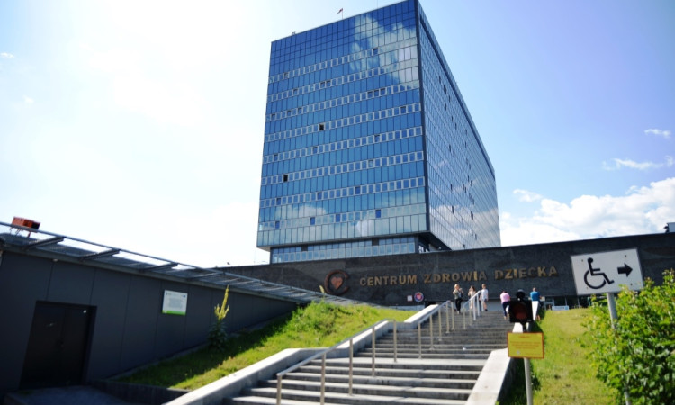 Wykonaj test na obecność wirusa SARS-CoV-2 metodą real time PCR – szybko, bezpiecznie  i wygodnie - bez skierowania od lekarza ubezpieczenia zdrowotnego