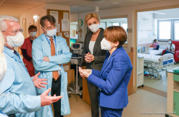 Pierwsze Damy Polski i Niemiec odwiedziły pacjentów z Ukrainy w IPCZD