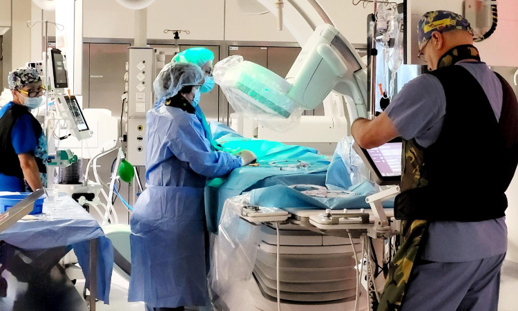 100 pacjentów leczonych na nowym angiografie w Pracowni Interwencji Sercowo-Naczyniowych