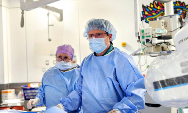 Neurochirurg z IPCZD uczestnikiem prestiżowego kongresu LINNC Paris 2025