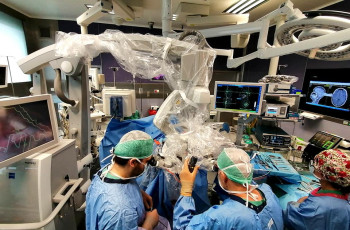 Podziękowania dla specjalistów z Kliniki Neurochirurgii