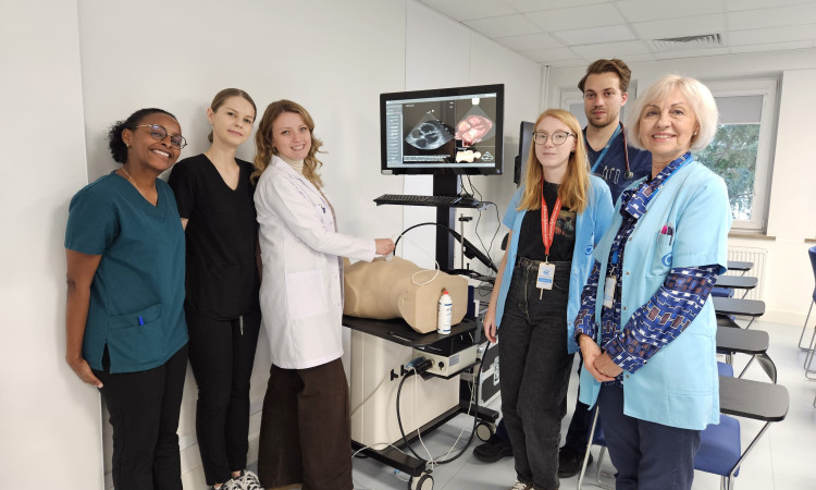 ExPaedition 2025 - Młodzi Lekarze z Europy w Centrum Zdrowia Dziecka